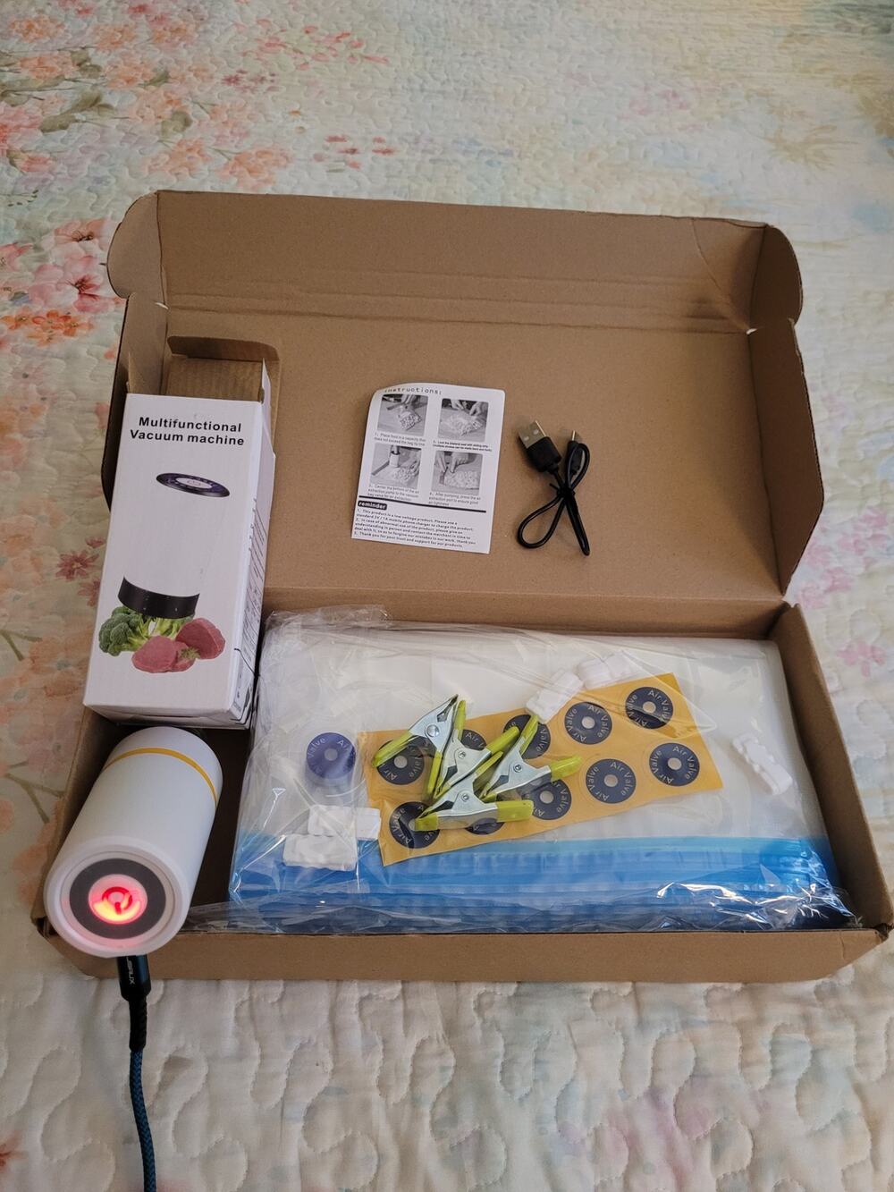 Portable USB Vacuum Sealer Kit 46 Pc Sous Vide Bags Air Pump New